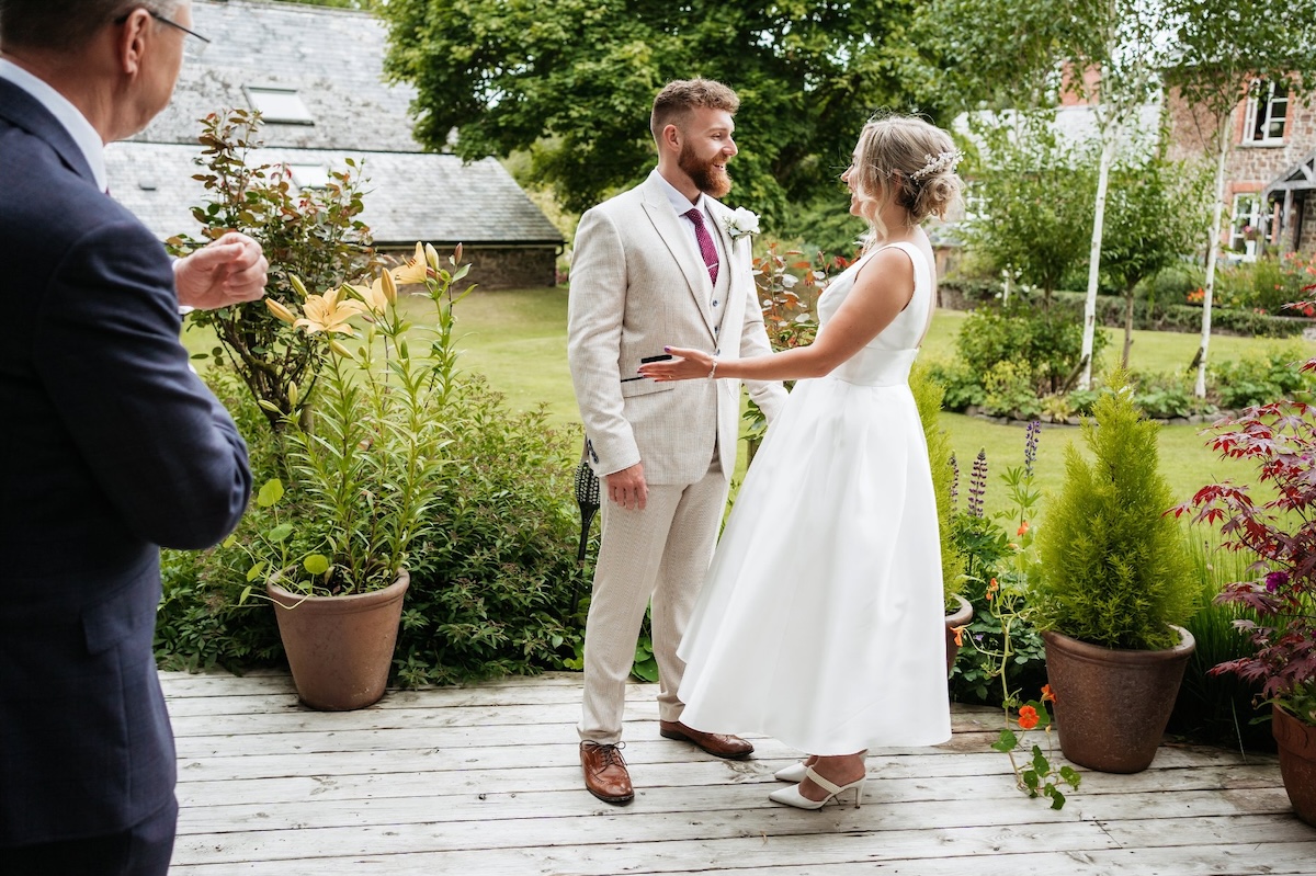 How to Choose a Wedding Date