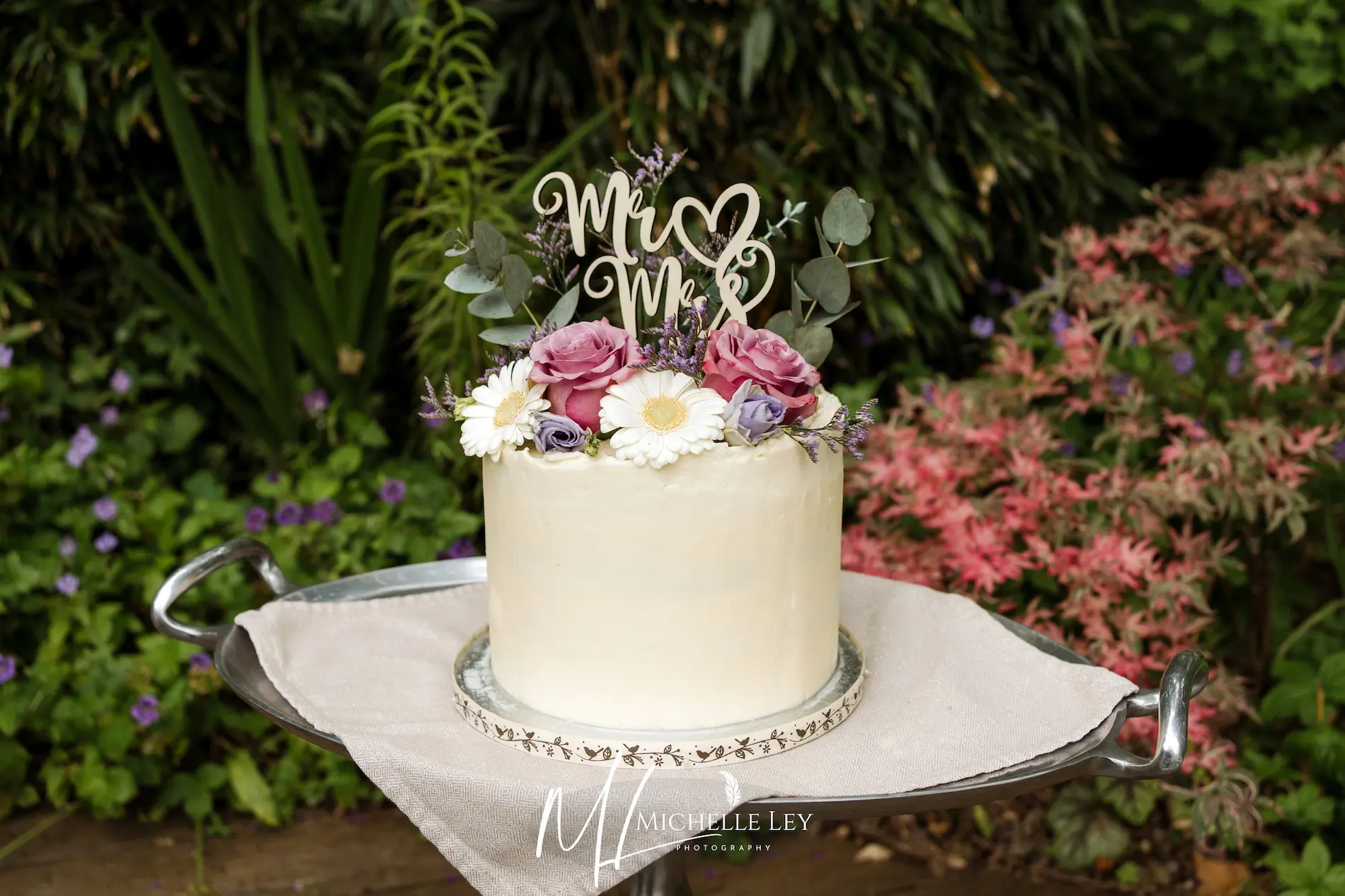 Elopement wedding cake by Lizzie Vallance, The North Devon Baker, at Millbrook Estate Devon